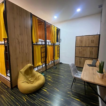 Flats Hostel アスターナ エクステリア 写真