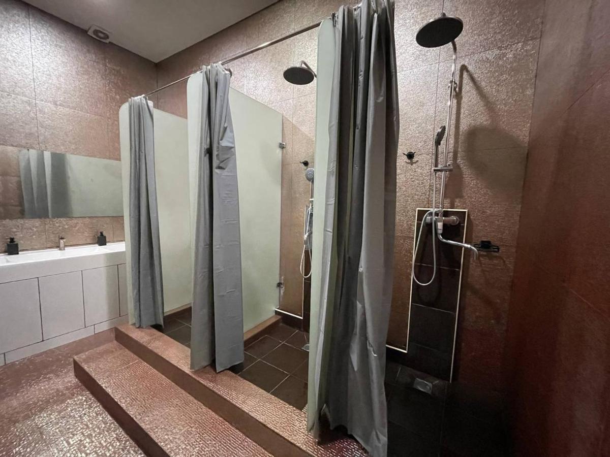 Flats Hostel アスターナ エクステリア 写真