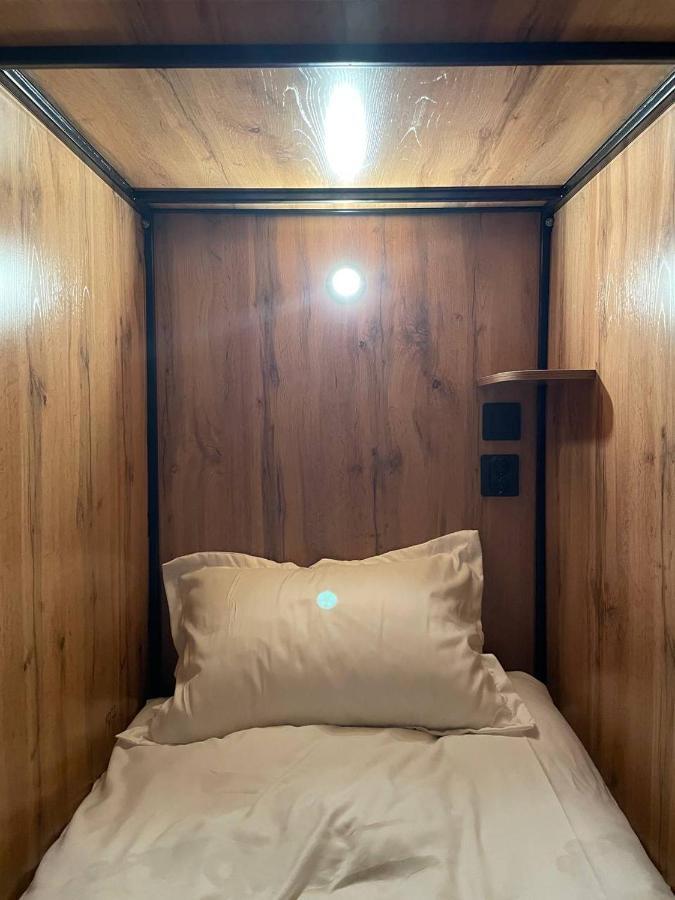 Flats Hostel アスターナ エクステリア 写真